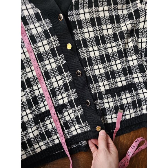 Lane Bryant Designs Black & White Geometric Cardigan V-Neck Sweater Size 22/24 - Picture 6 of 7